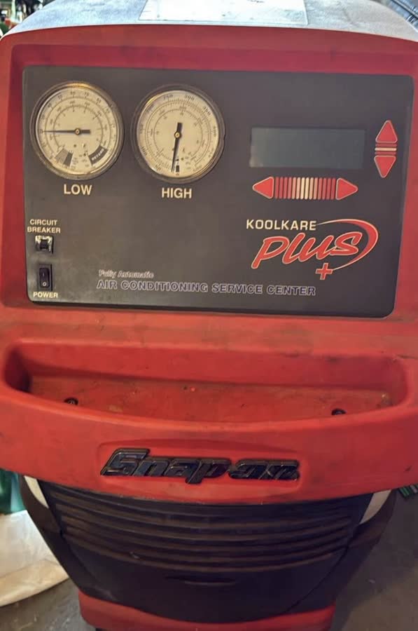 Snap-on AC service center equipment