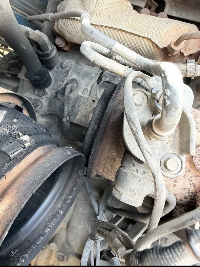 Diesel engine component inspection and repair